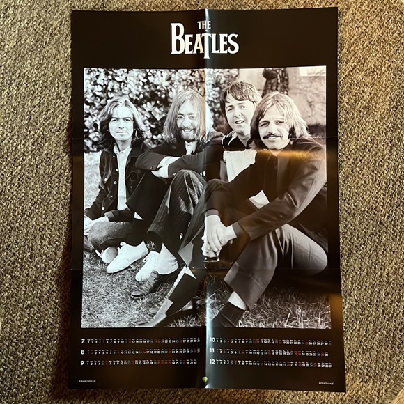 The BEATLES Dual-Size Poster Print 20" Long x 14" Wide Color & B&W Print JAPAN - Picture 8 of 11